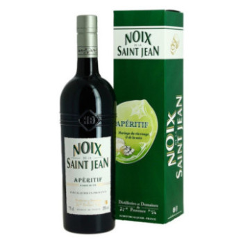 photo Noix de la Saint Jean Provence Apéritif À Base de Vin